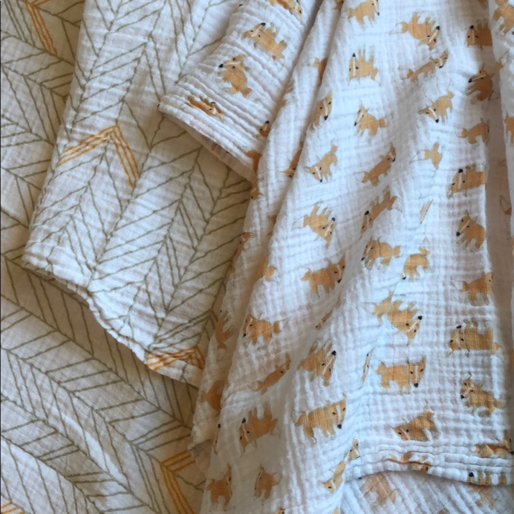 2 Muslin blankets swaddle fox geometric print